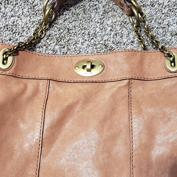 Fossil Leather Buttery Soft Messenger Bag - Picture 5 of 11